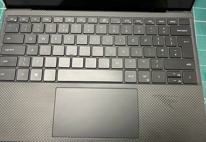 Dell XPS 13 9300 i5-1035G1 [Quad] 1.00GHz 13.4